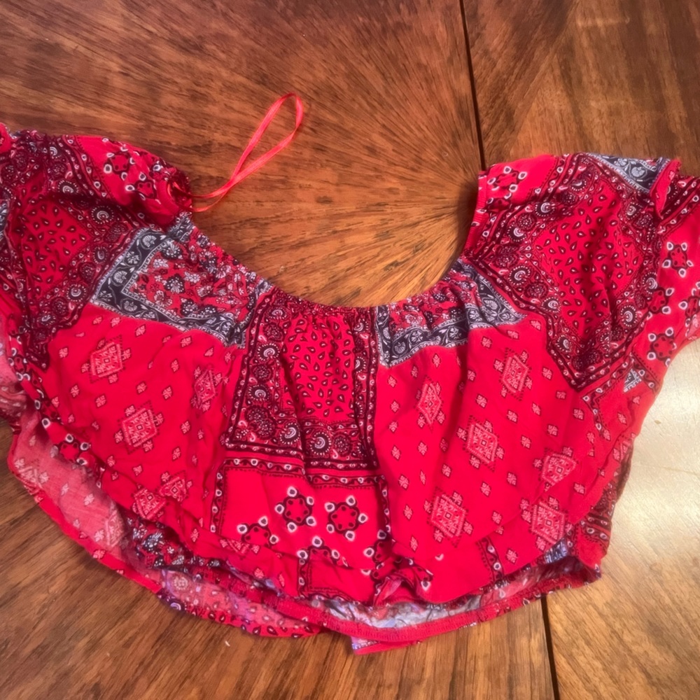 Cute crop top